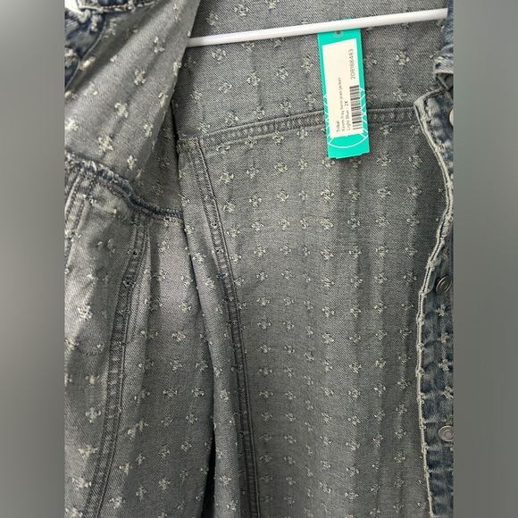 TRIBAL JEANS / Keem Fray Hem Jean Jacket, 2X - Picture 6 of 9